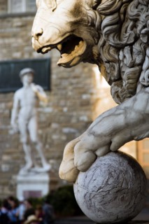ITALY, Tuscany, Florence, Replica of Rennaisance statue of David by Michelangelo in the Piazza