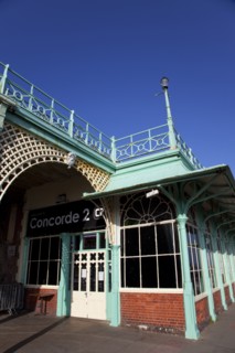 England, East Sussex, Brighton, Kemptown, Elevator between Marine Parade and the lower esplanade of