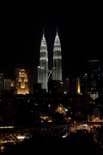 Malaysia, Kualau Lumpur, Night shoot of Kuala Lumpurs city center with Petronas Towers Skyscrapers