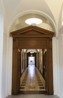 Ireland, North, Belfast, Botanic Gardens, Ulster Museum interior entrnce to the older part of the