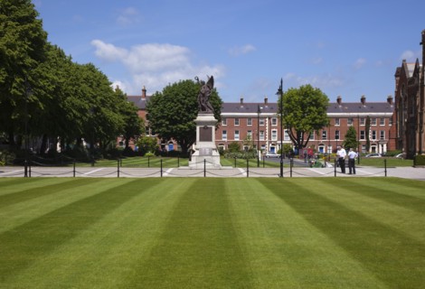 Ireland, Northern, Belfast, Queens Quarter, Queens University main building, designed by architect