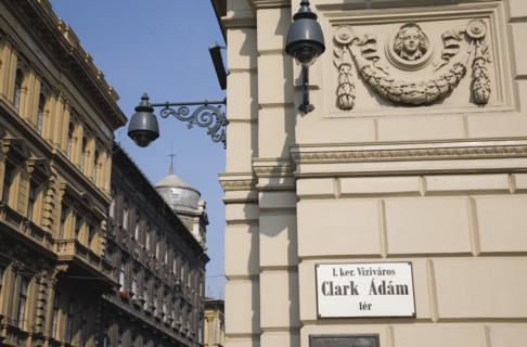 Budapest, Pest County, Hungary. Approach to Chain Bridge with sign. The bridge was designed by the