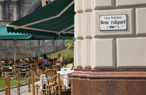 Budapest, Pest County, Hungary. Buda cafe beside the River Danube at approach to Chain Bridge with