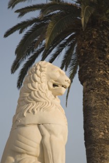 Samos, Northern Aegean, Greece. Vathy. Lion statue in Pythagoras Square set up in 1930 to mark the