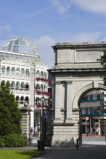 Ireland, County Dublin, Dublin City, Saint Stephens Green shopping arcade and Fusiliers Arch