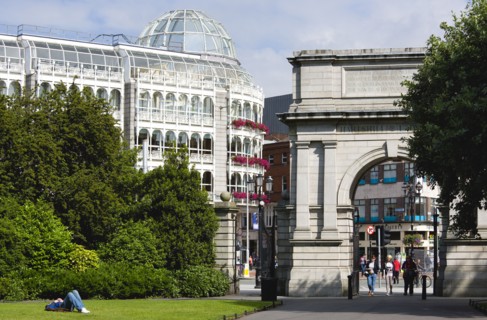 Ireland, County Dublin, Dublin City, Saint Stephens Green shopping arcade and Fusiliers Arch