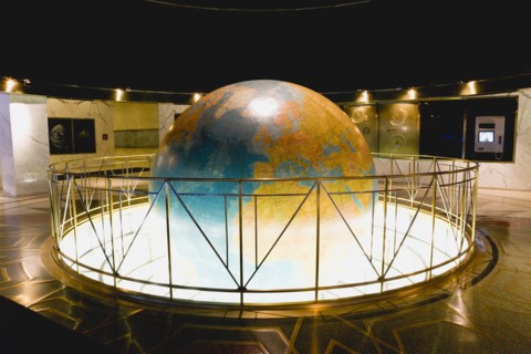 USA, New York, New York City, Manhattan  The revolving globe in the lobby of the Art Deco Daily