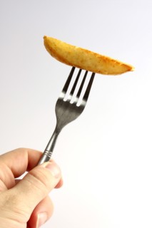 Food, Cooked, Chips, Deep fried chip on a fork.
