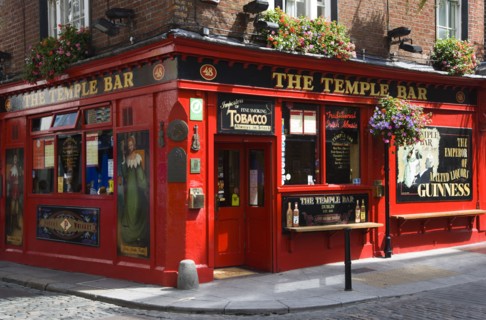 Ireland, County Dublin, Dublin City, Temple Bar traditional Irish public house on street corner