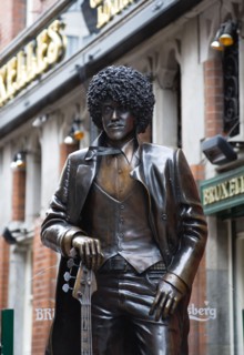 Ireland, County Dublin, Dublin City, Statue of Phil Lynott front man of Irish rock band Thin Lizzy