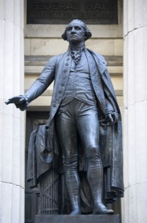 USA, New York, New York City, Manhattan  Statue of George Washington outside the Federal Hall