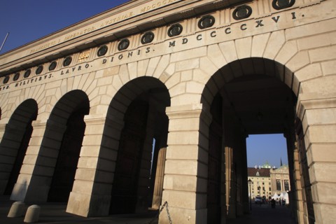 Heldendenkmal Burgtor colonnaded archways. Photo: Bennett Dean
