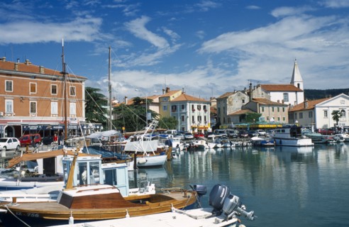 View of Port with fishing boats.. Photo: Jonas Grau