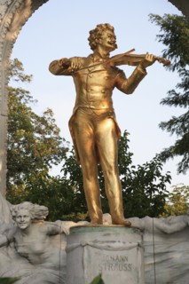 Statue of Johann Strauss in the Stadt Park. Photo: Bennett Dean