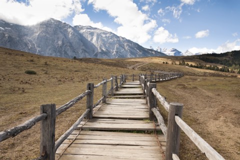 Yulong Xue Shan Mountain range also known as Jade Dragon Snow Mountain from Yak Meadow. Photo: Mel