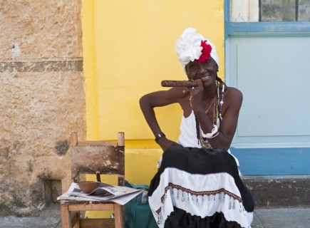 Cuba, Havana, Old Town Cigar Lady charges tourists $1 for a picture. 
Photo : Richard Rickard