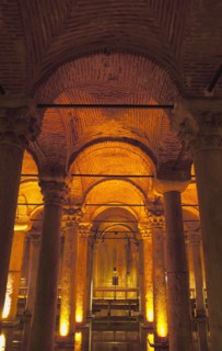 Turkey, Istanbul, Sultanahmet Yerebatan Sarnici Basilica Cistern. 
Photo : Stephen Rafferty