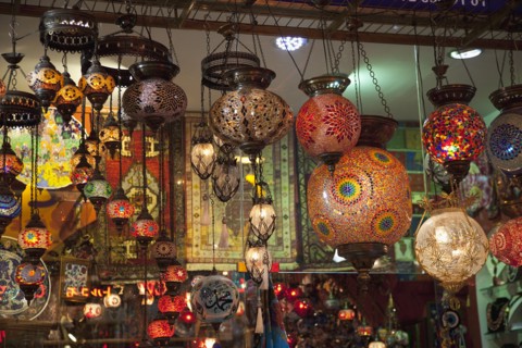 Turkey, Istanbul, Eminonu Misir Carsisi Spice Market display or colourful lamps. 
Photo : Stephen