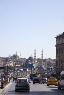 Turkey, Istanbul, Karakoy Busy traffic approaching Galata bridge. 
Photo : Stephen Rafferty