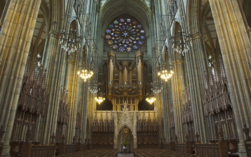 England, West Sussex, Shoreham-by-Sea, Lancing College Chapel interior view of the nave. 
Photo :