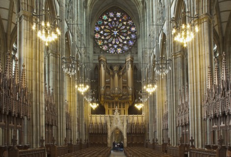 England, West Sussex, Shoreham-by-Sea, Lancing College Chapel interior view of the Nave. 
Photo :