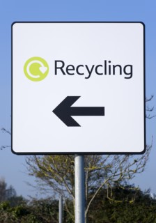Environment, Recycling, Sign in supermarket car park. 
Photo : Paul Seheult