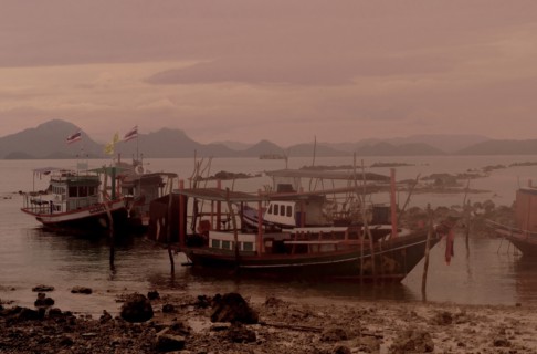 Thailand, Koh Samui, Sunset at Thong Krut Fishing Village. Photo : Derek Cattani