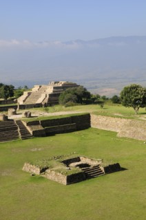 Mexico, Oaxaca, Monte Alban, Site view onto ball court or Juegos de Pelota. Photo : Nick Bonetti