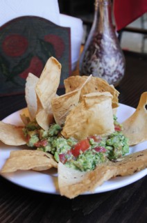 Mexico, Bajio, San Miguel de Allende, Plate of guacamole and tacos. Photo : Nick Bonetti