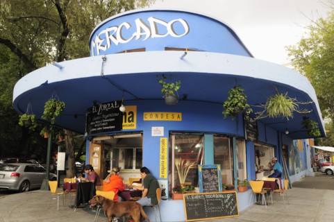Mexico, Federal District, Mexico City, Condesa District Street restaurant blue painted exterior
