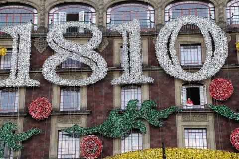 Mexico, Federal District, Mexico City, Majestic Hotel in the Zocalo. Exterior facade displaying