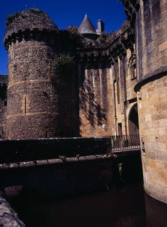 France, Bretagne, Ille-et-Vilaine, Fougeres. Defensive walls and turrets of the chateau dating from