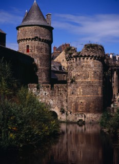 France, Bretagne, Ille-et-Vilaine, Fougeres. Defensive walls and towers of the chateau dating from