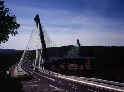 France, Bretagne, Finistere, Ile de Crozon. New Pont de Terenez suspension bridge view south from