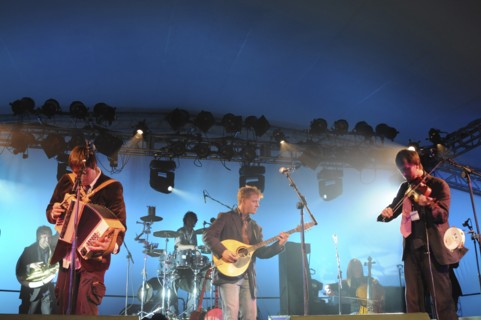 England, Oxfordshire, Cornbury, Music Festival Folk band Bellowhead performing. Photo : Bob