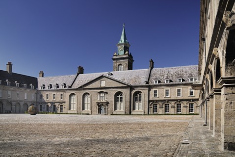Ireland, County Dublin, Dublin City, Kilmainham Royal Hospital the courtyard. Photo : Hugh Rooney