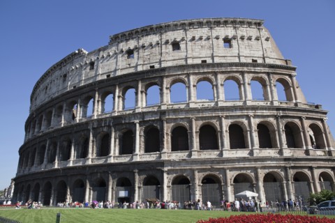 Italy, Lazio, Rome, Exterior of the Roman Colosseum. Photo : Bennett Dean