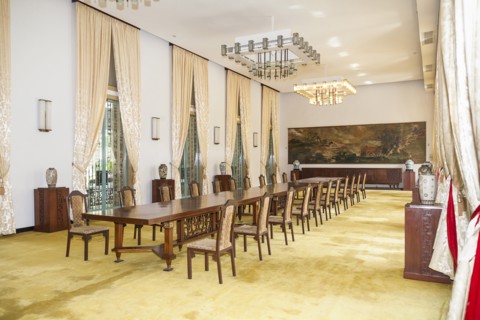 Vietnam, Ho Chi Minh City, Banqueting room in Reunification Hall. Photo : Mel Longhurst