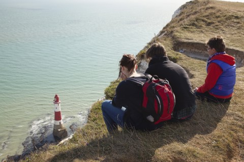England, East Sussex, Beachy Head, Lighthouse seen from the cliff top. Photo : Stephen Rafferty