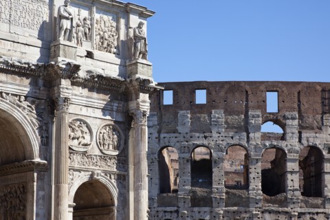Italy, Lazio, Rome, The Arch of Constantine with the Coliseum behind. 
Photo Stephen Rafferty /