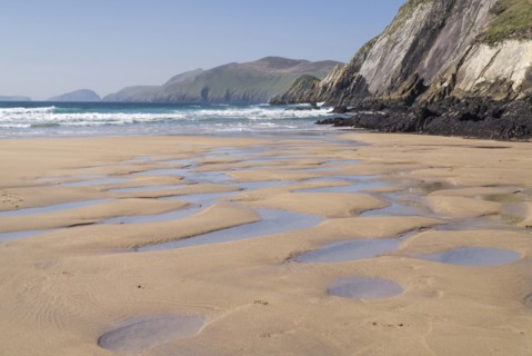 Ireland, County Kerry, Dingle Peninsula, Coumeenole Beach at Slea Head. . 
Photo Hugh Rooney / Eye