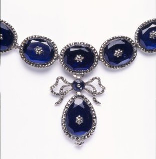 Collier avec pendentif