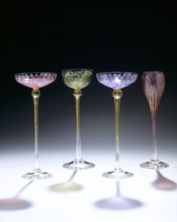 Theresienthaler Krystallglasfabric, Quatre grands verres à pieds
