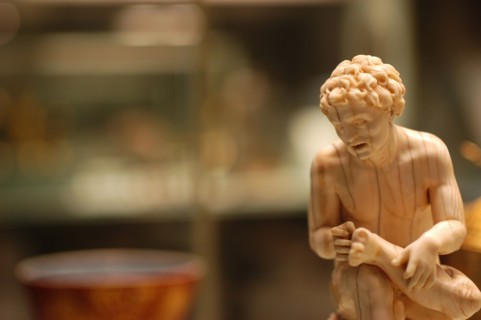 Hercule se retirant une épine du pied