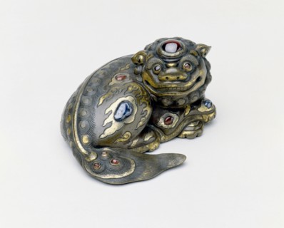 Lion bouddhiste en bronze sculpté