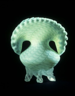 Vase en col en forme de plume