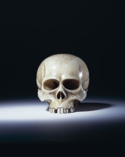 Netsuke en forme de crâne