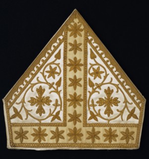 Pugin, Mitre