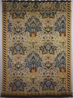 Morris, Rideau brodé à motif d'artichaut