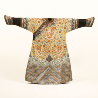 Robe aux douze dragons d'une impératrice chinoise
